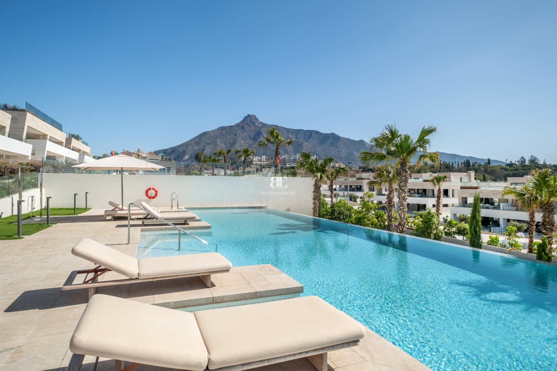 Resale - apartment -
Marbella - Golden Mile