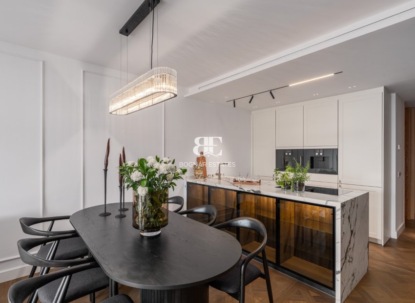 Resale - apartment -
Marbella - Golden Mile