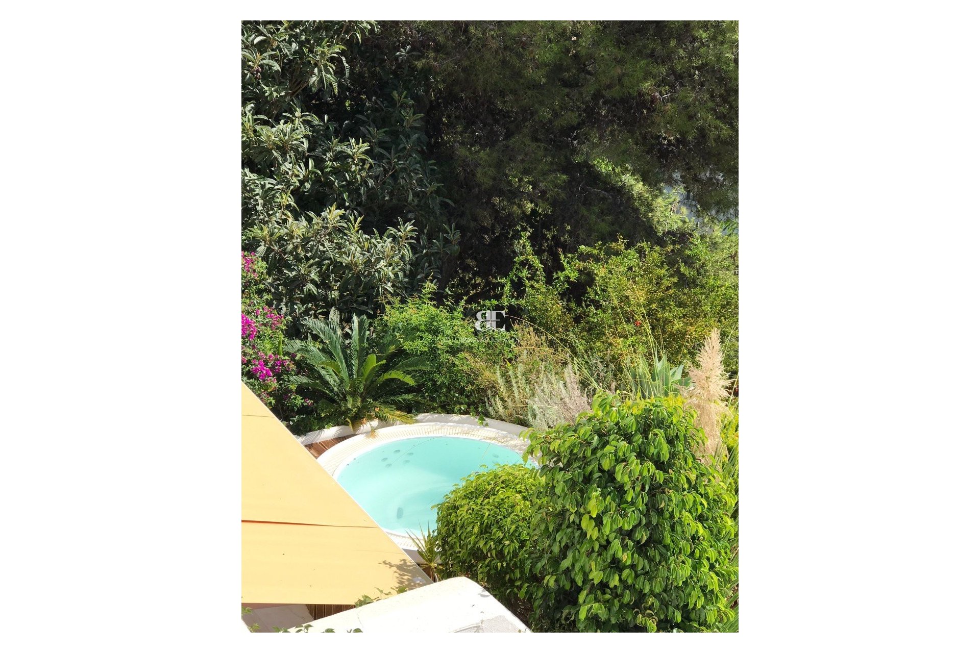 Resale - apartment -
Marbella - Golden Mile