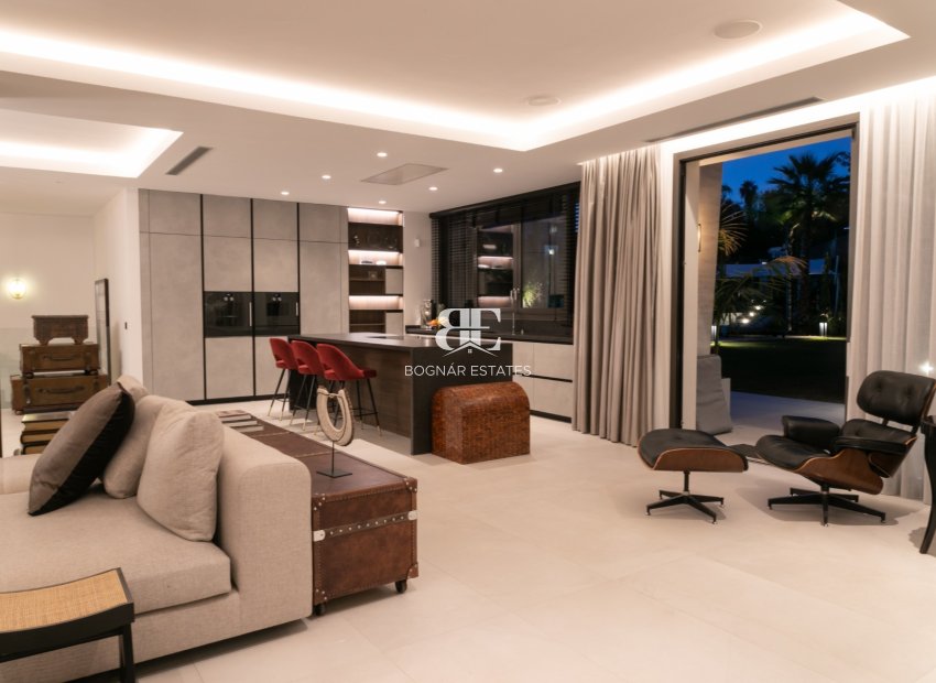 Resale - apartment -
Marbella - Golden Mile