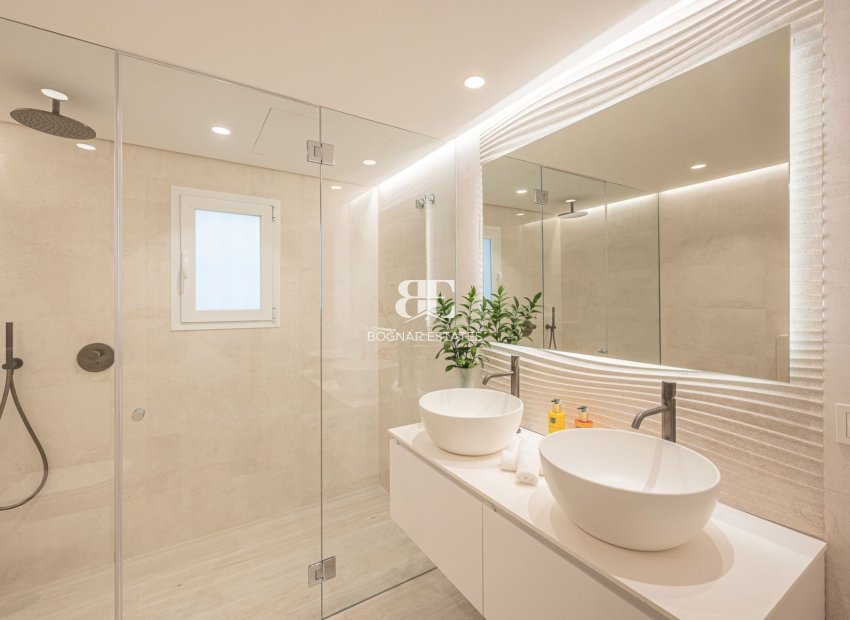 Resale - apartment -
Marbella - Golden Mile