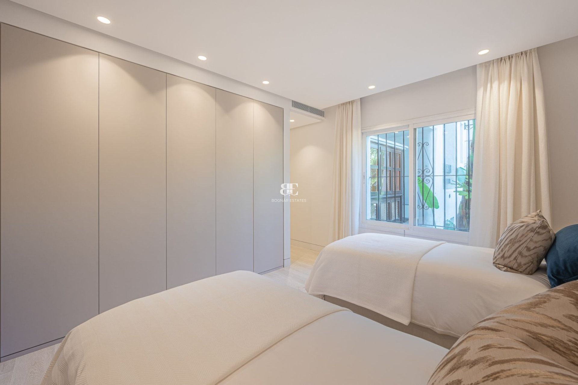Resale - apartment -
Marbella - Golden Mile