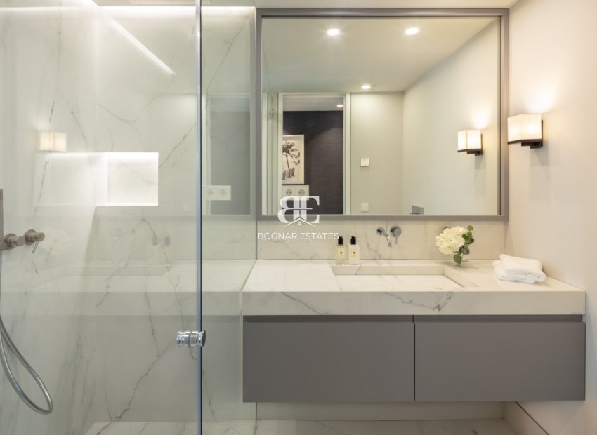 Resale - apartment -
Marbella - Golden Mile