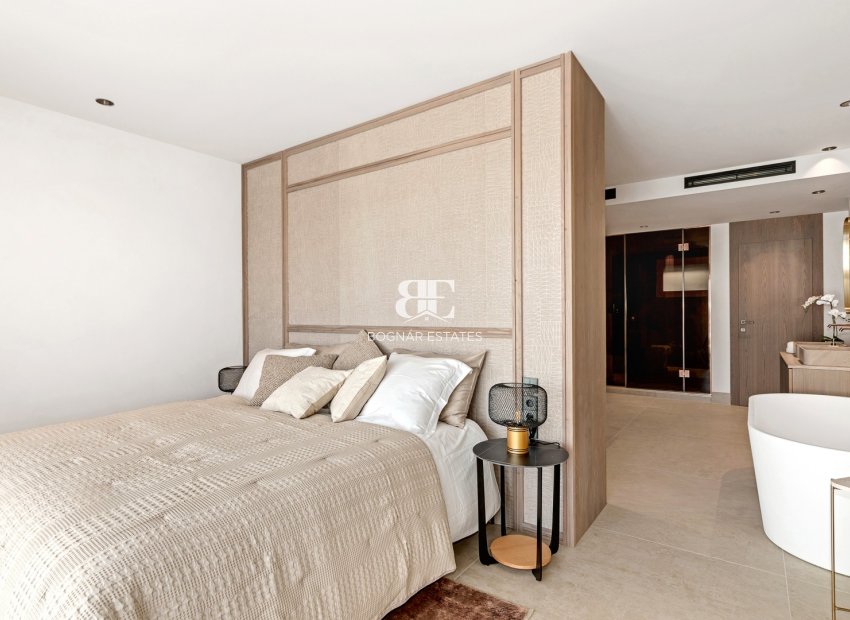 Resale - apartment -
Marbella - Golden Mile