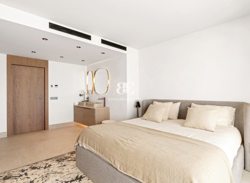 Resale - apartment -
Marbella - Golden Mile