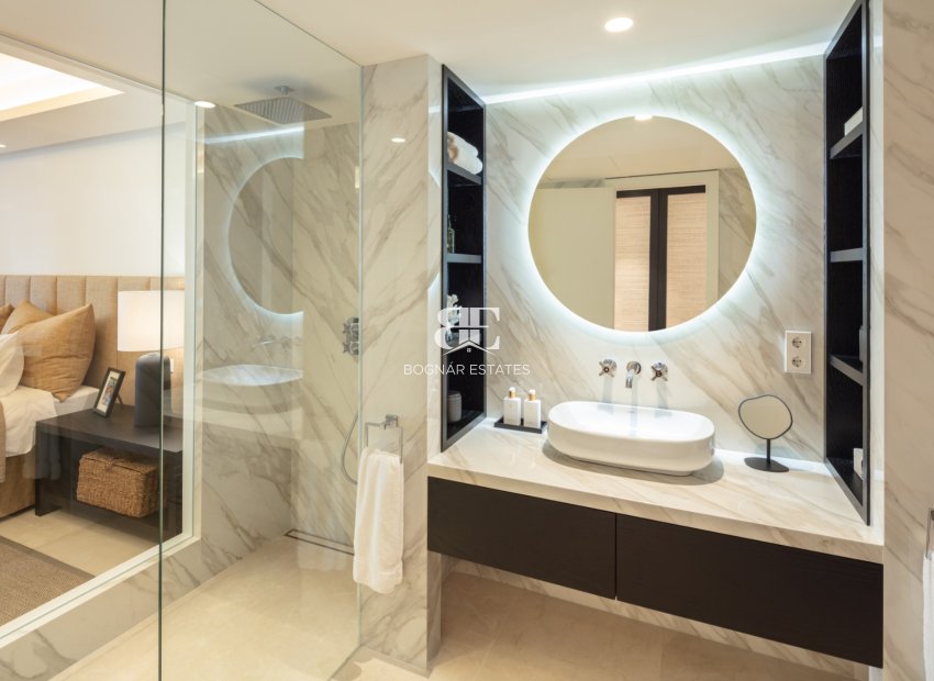 Resale - apartment -
Marbella - Golden Mile