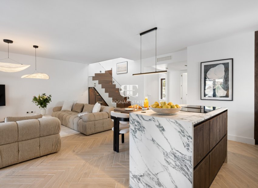 Resale - apartment -
Marbella - Golden Mile