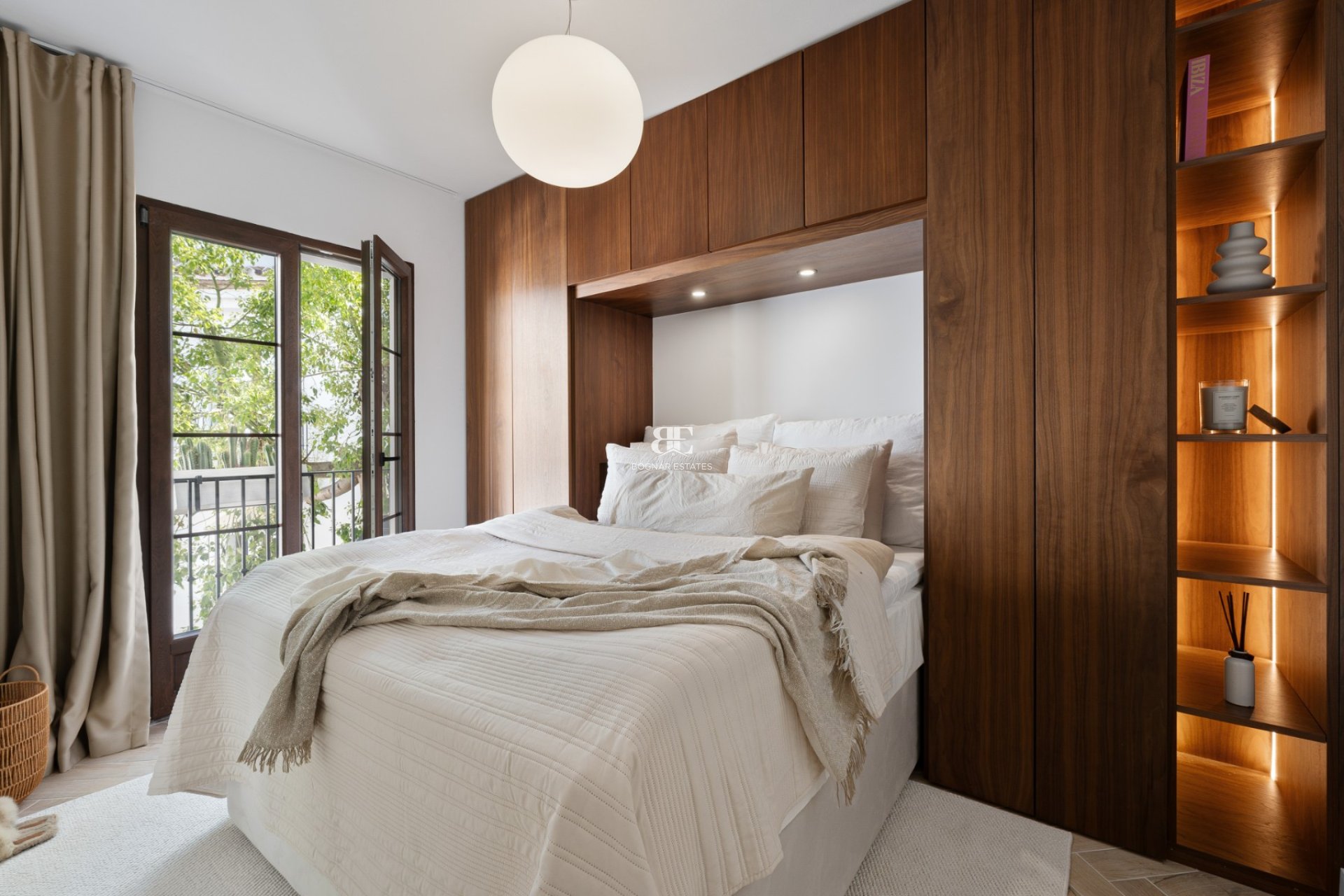 Resale - apartment -
Marbella - Golden Mile