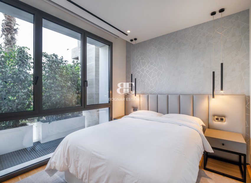 Resale - apartment -
Marbella - Golden Mile