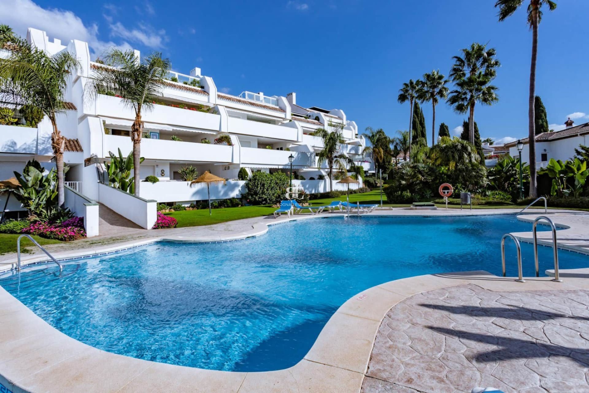 Resale - apartment -
Marbella - Los Monteros