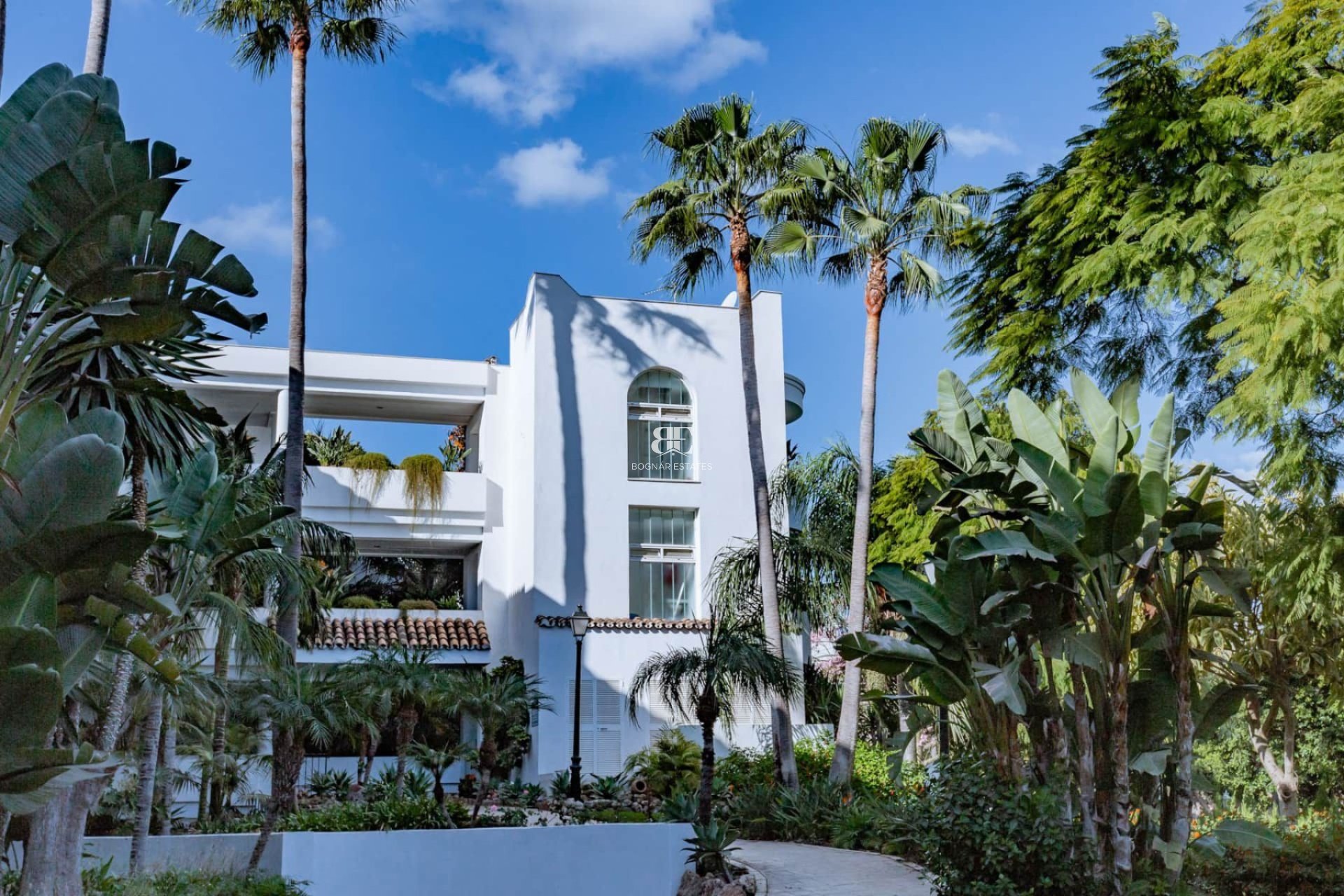 Resale - apartment -
Marbella - Los Monteros