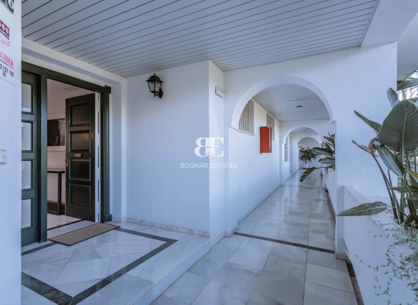 Resale - apartment -
Marbella - Los Monteros