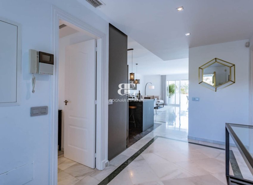 Resale - apartment -
Marbella - Los Monteros