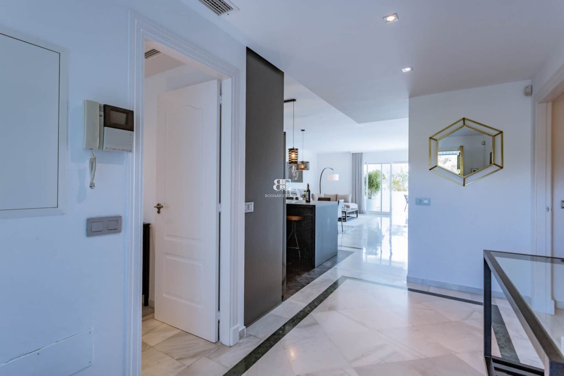 Resale - apartment -
Marbella - Los Monteros