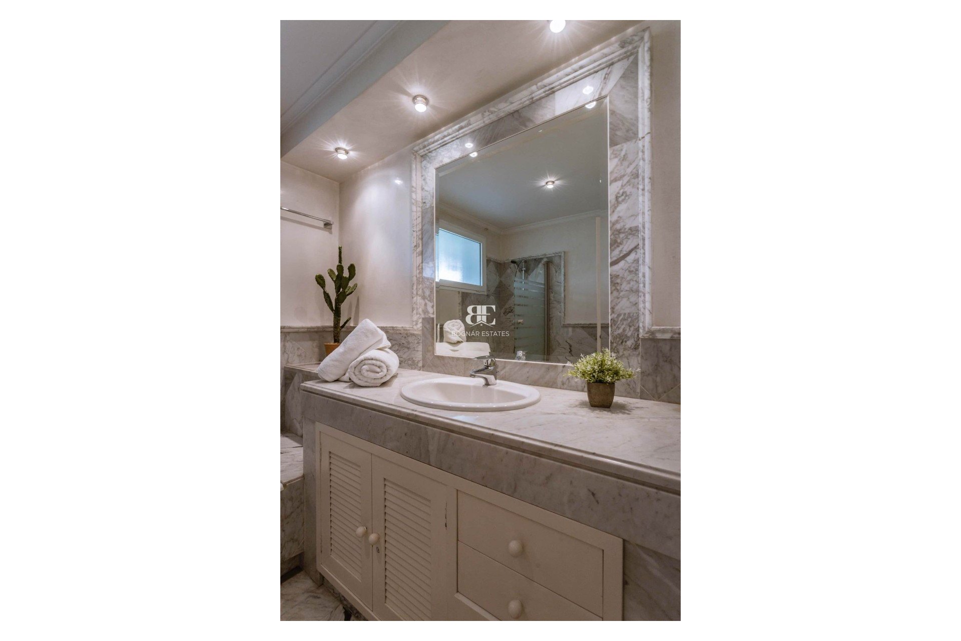 Resale - apartment -
Marbella - Los Monteros