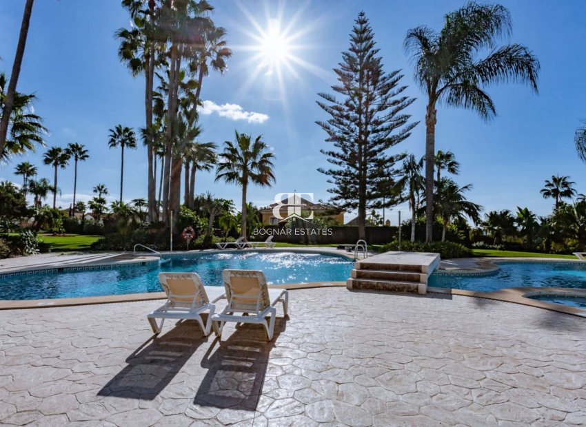 Resale - apartment -
Marbella - Los Monteros