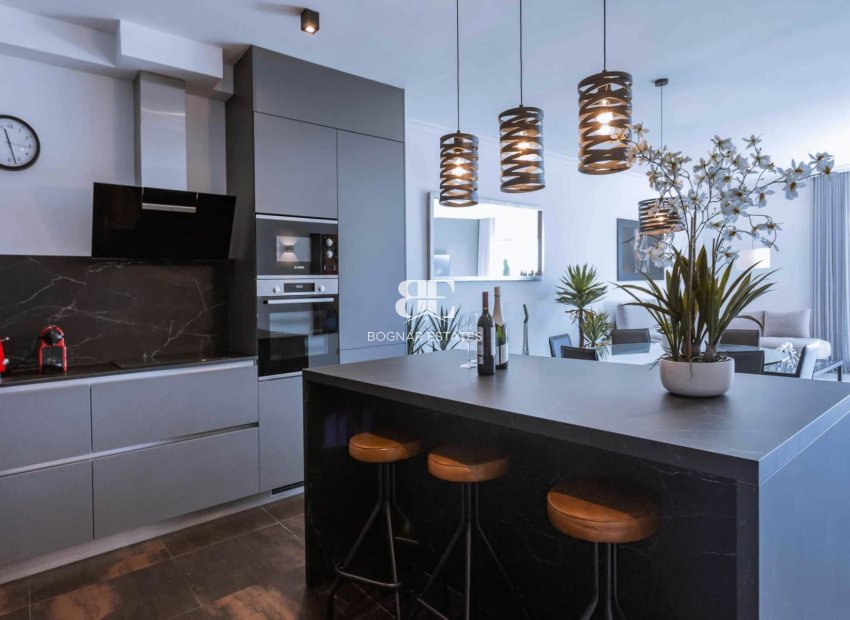 Resale - apartment -
Marbella - Los Monteros
