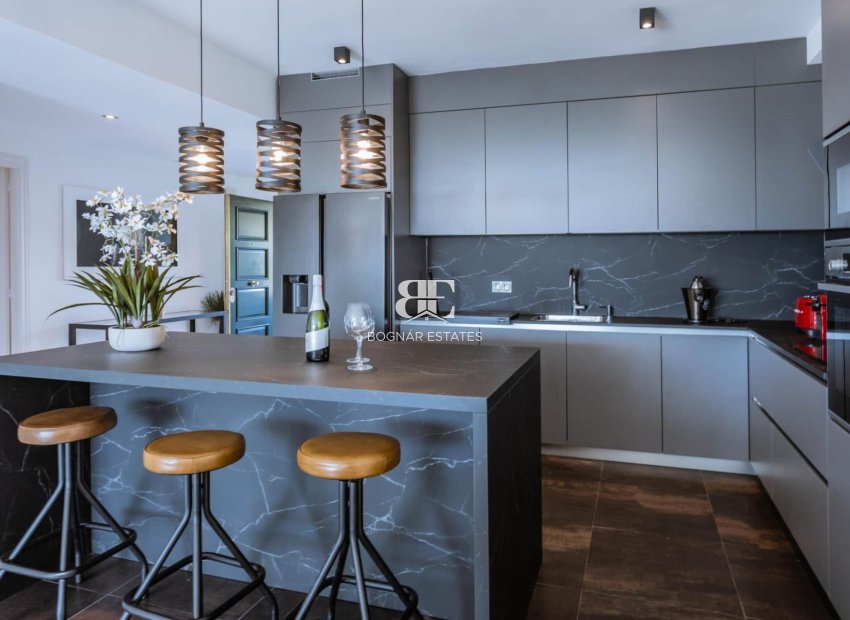 Resale - apartment -
Marbella - Los Monteros