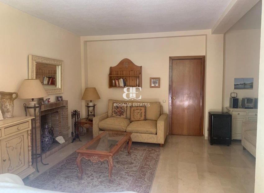 Resale - apartment -
Marbella - Nagueles
