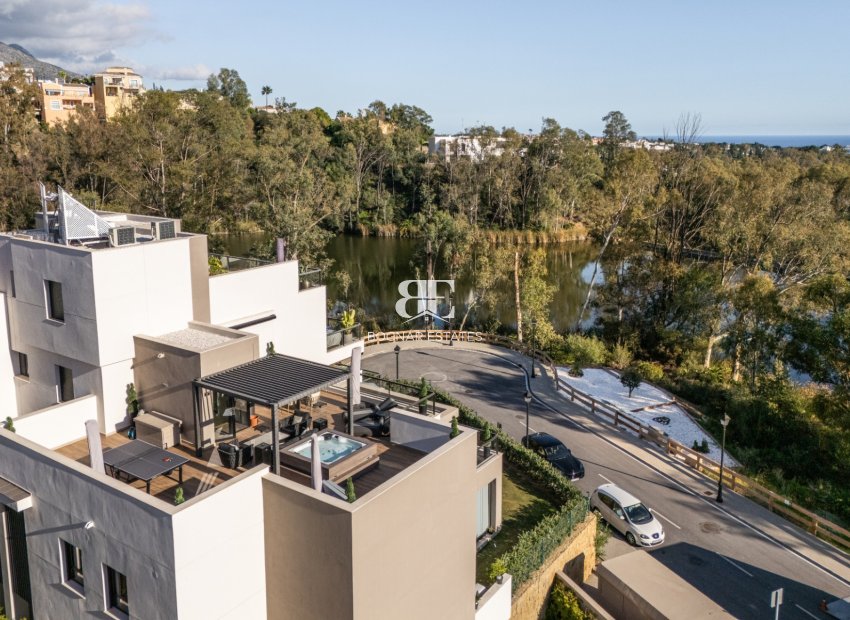 Resale - apartment -
Marbella - Nueva Andalucía