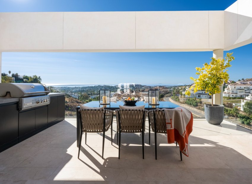 Resale - apartment -
Marbella - Nueva Andalucía