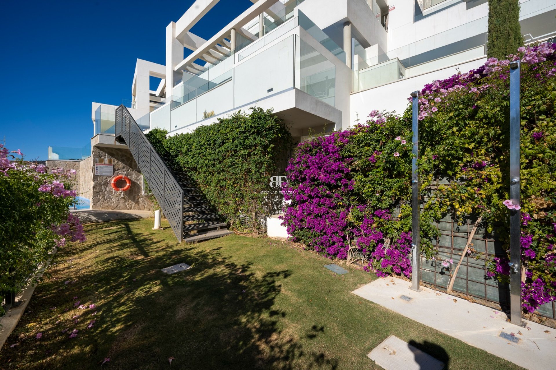 Resale - apartment -
Marbella - Nueva Andalucía