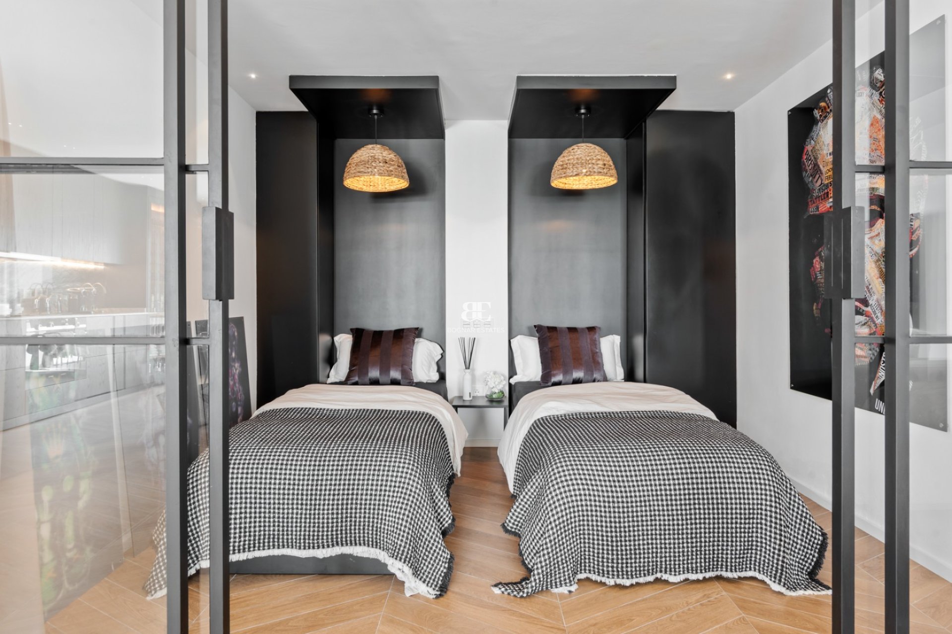 Resale - apartment -
Marbella - Nueva Andalucía