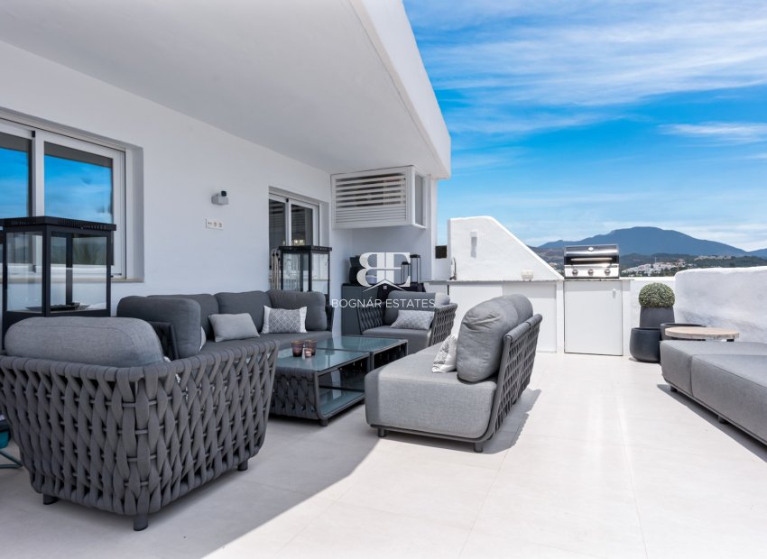 Resale - apartment -
Marbella - Nueva Andalucía