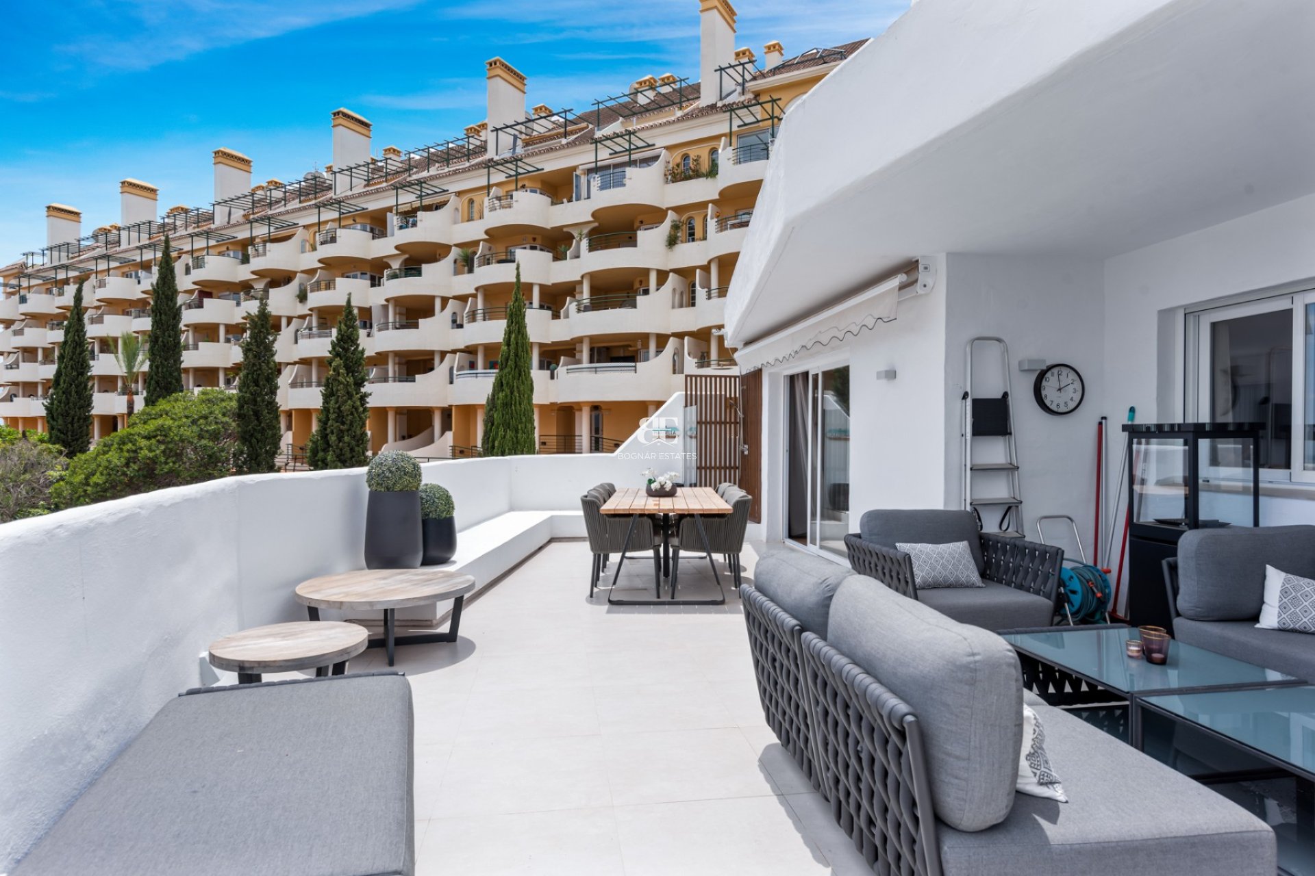 Resale - apartment -
Marbella - Nueva Andalucía