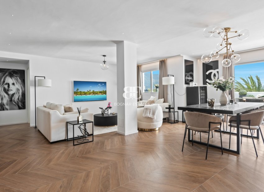 Resale - apartment -
Marbella - Nueva Andalucía
