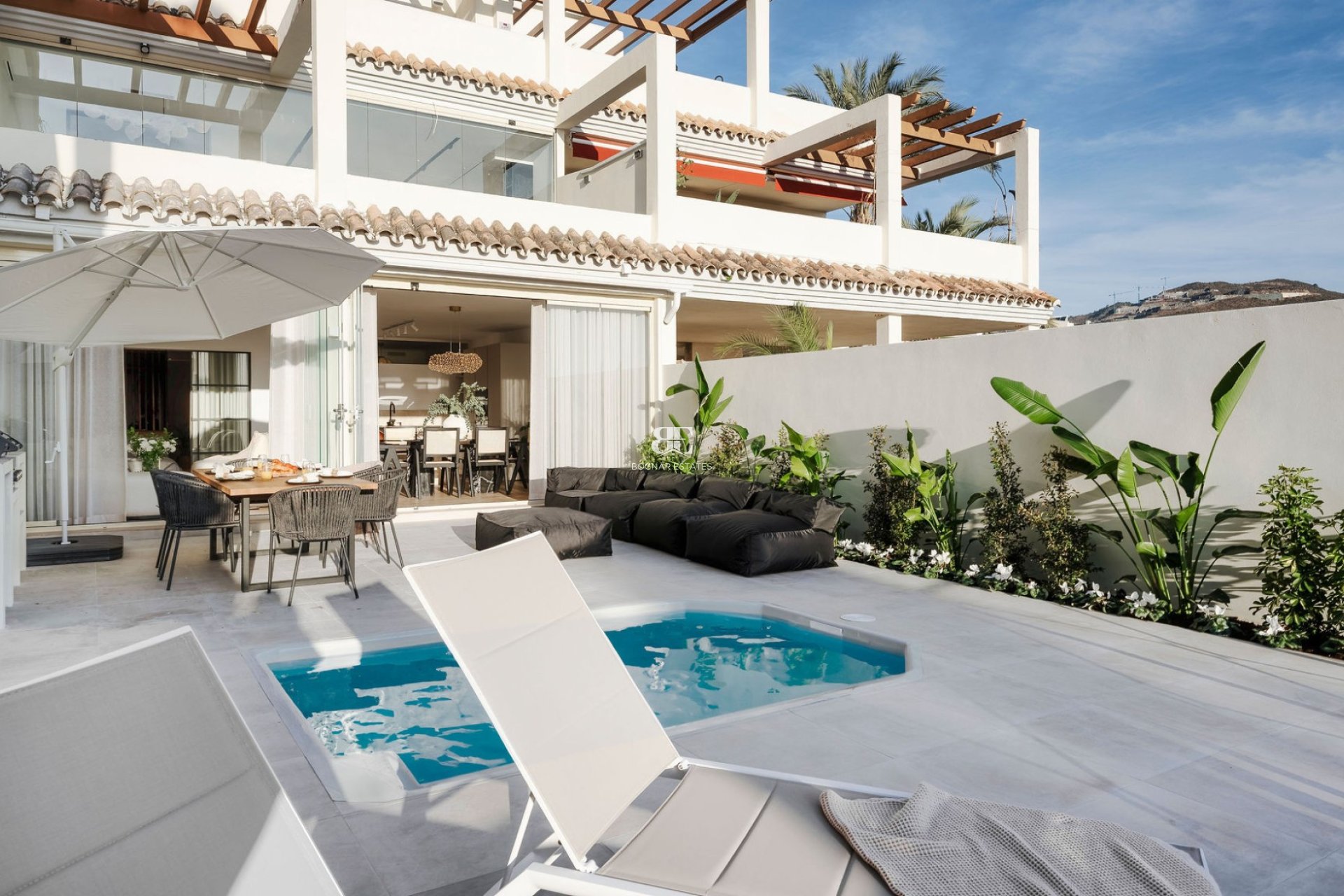 Resale - apartment -
Marbella - Nueva Andalucía