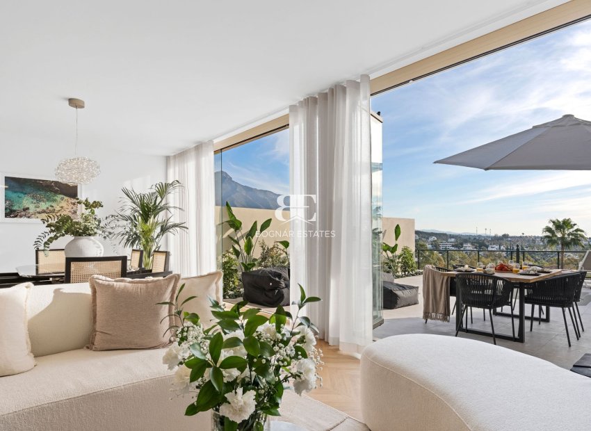 Resale - apartment -
Marbella - Nueva Andalucía