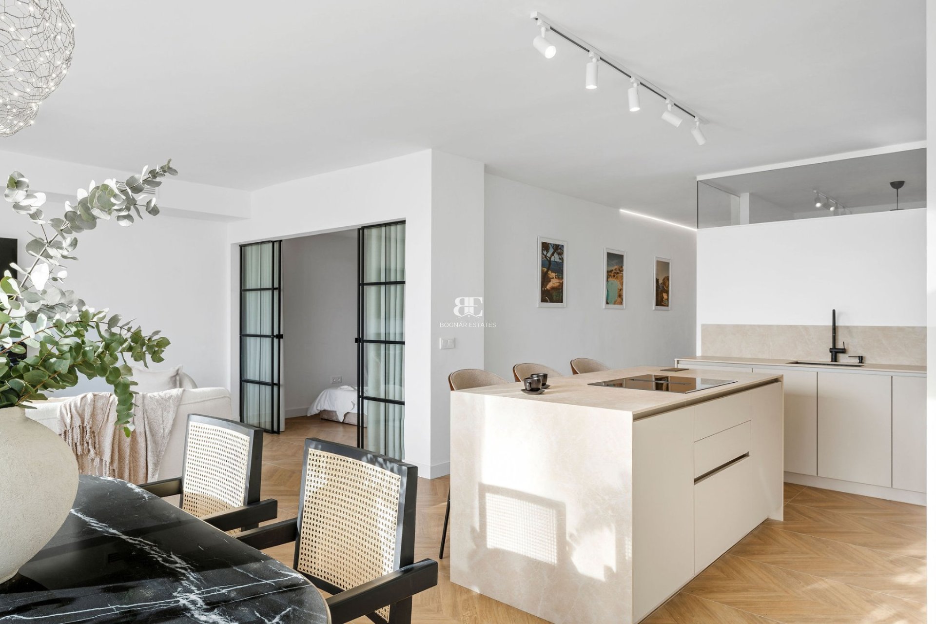 Resale - apartment -
Marbella - Nueva Andalucía