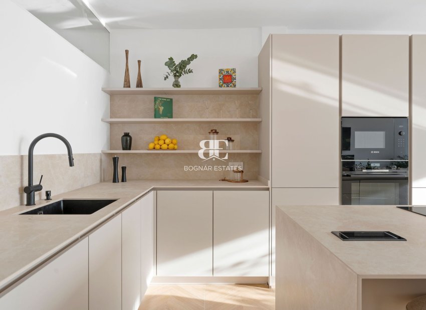 Resale - apartment -
Marbella - Nueva Andalucía