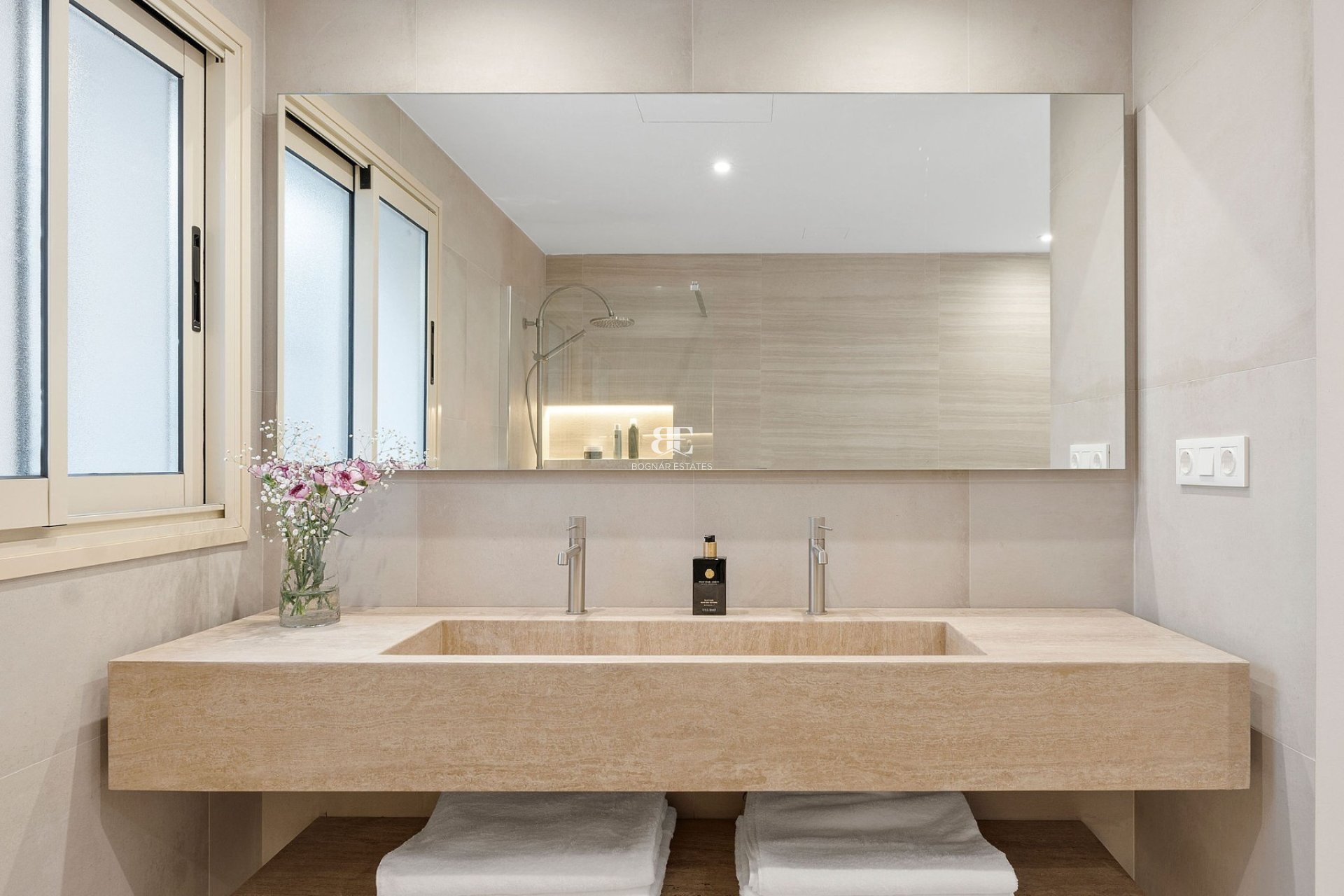 Resale - apartment -
Marbella - Nueva Andalucía