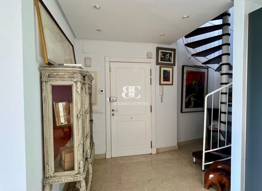 Resale - apartment -
Marbella - Nueva Andalucía