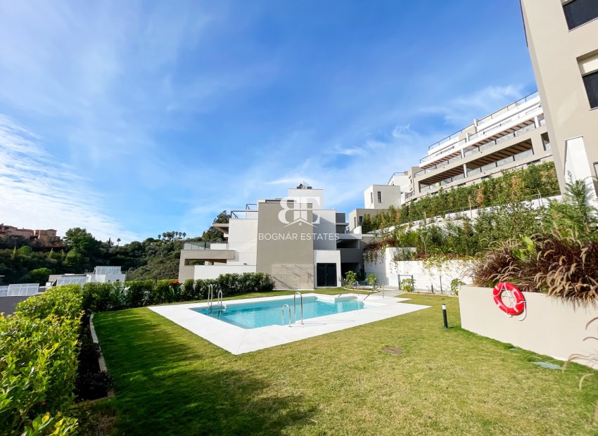 Resale - apartment -
Marbella - Nueva Andalucía