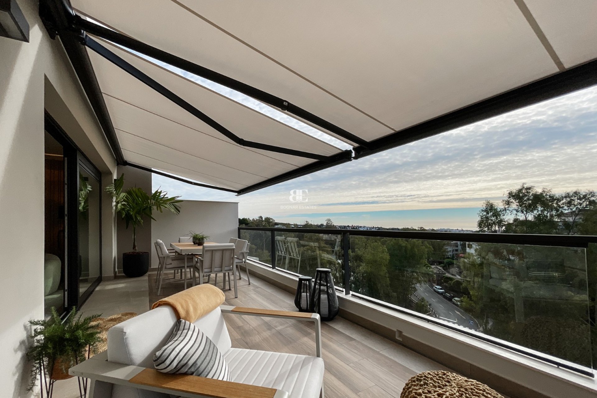 Resale - apartment -
Marbella - Nueva Andalucía