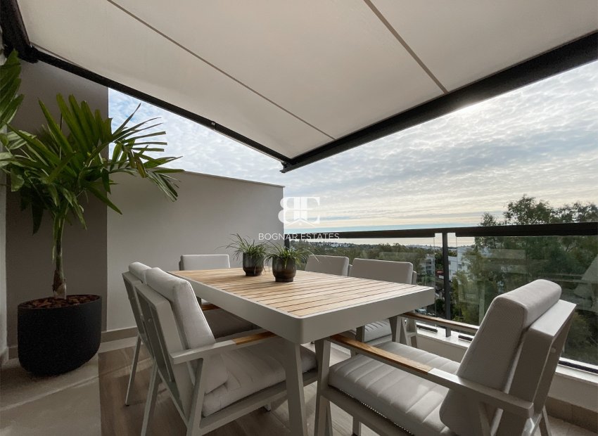 Resale - apartment -
Marbella - Nueva Andalucía