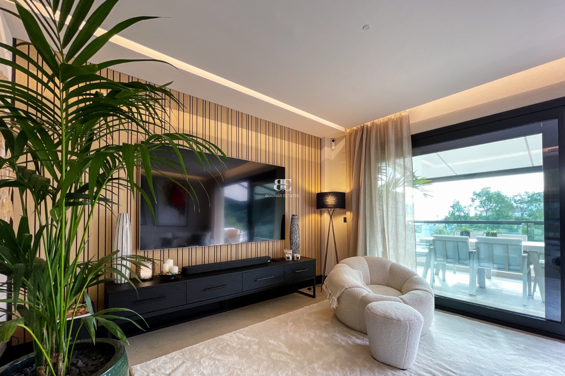 Resale - apartment -
Marbella - Nueva Andalucía