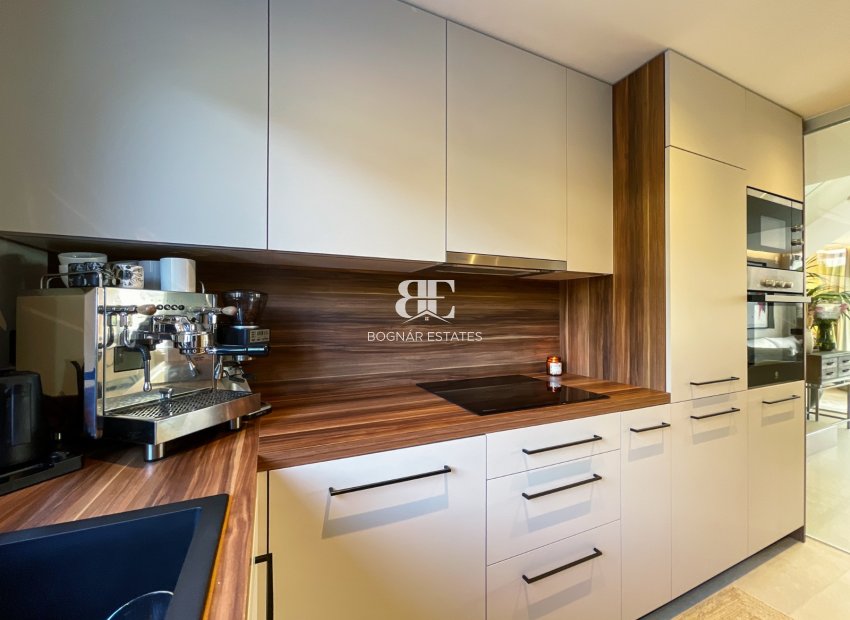 Resale - apartment -
Marbella - Nueva Andalucía