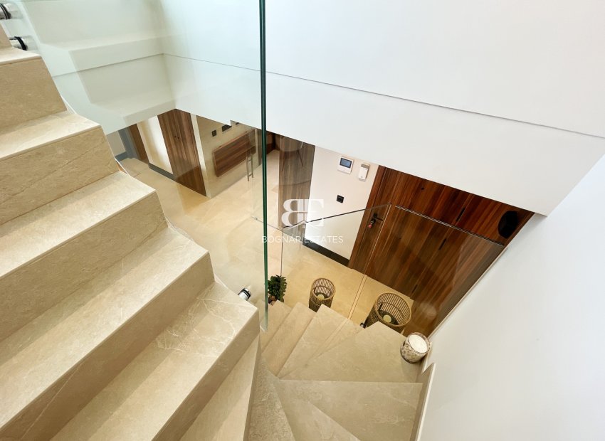 Resale - apartment -
Marbella - Nueva Andalucía