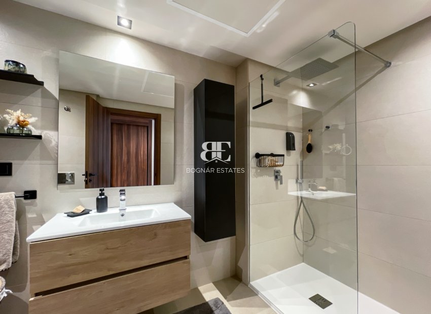 Resale - apartment -
Marbella - Nueva Andalucía