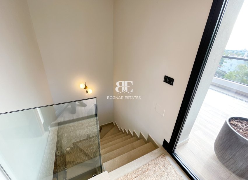 Resale - apartment -
Marbella - Nueva Andalucía