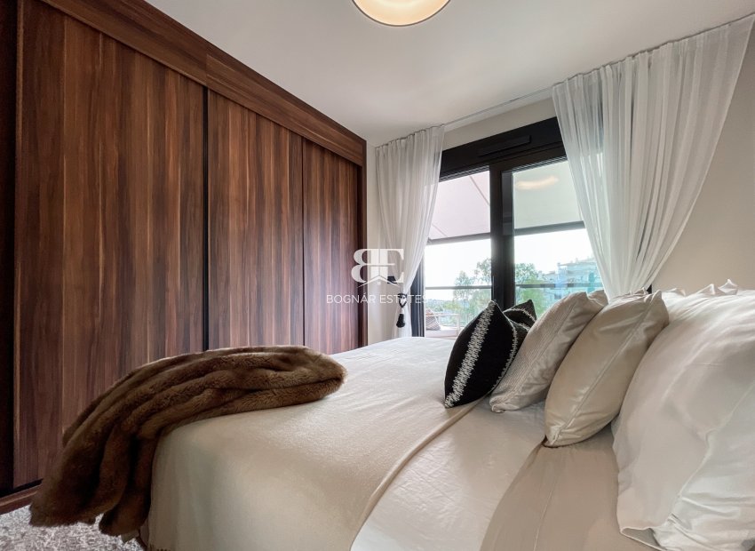Resale - apartment -
Marbella - Nueva Andalucía