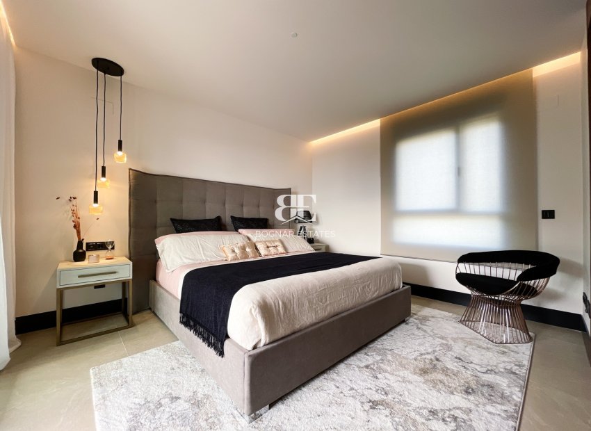 Resale - apartment -
Marbella - Nueva Andalucía