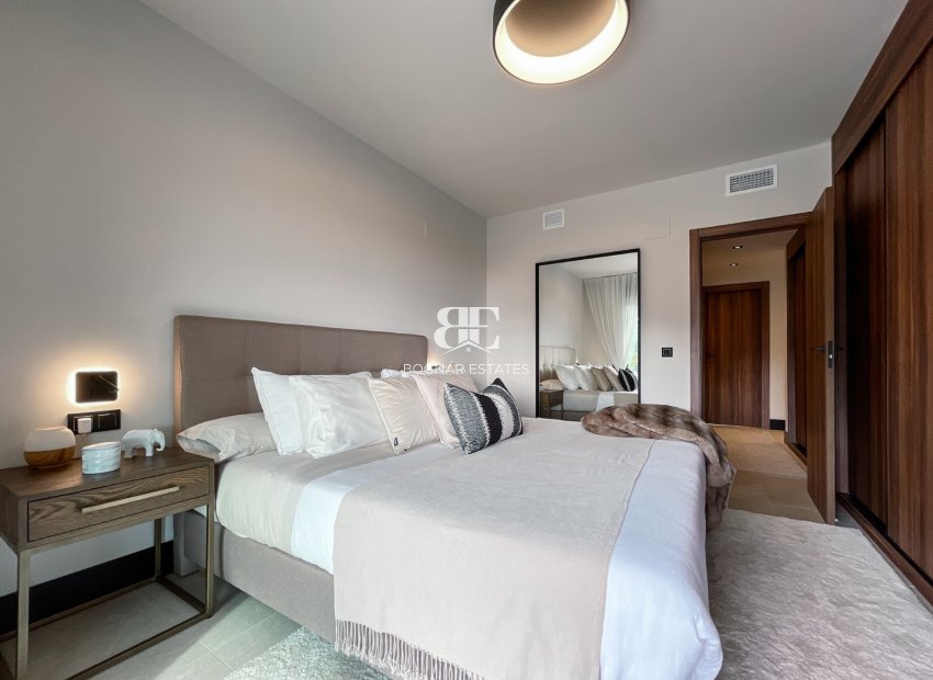 Resale - apartment -
Marbella - Nueva Andalucía