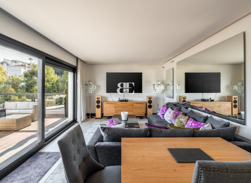 Resale - apartment -
Marbella - Nueva Andalucía