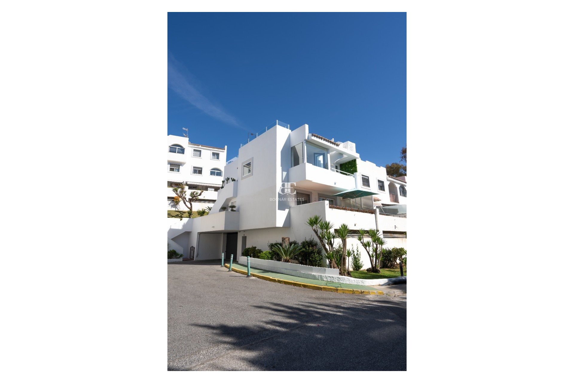 Resale - apartment -
Marbella - Nueva Andalucía