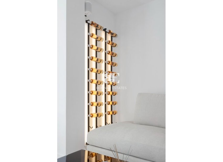 Resale - apartment -
Marbella - Nueva Andalucía